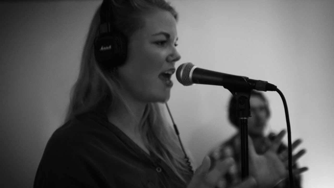 Stine K. // Smash Agency!
