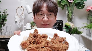 お酒付き合ってください。韓国チキン+焼酎モッパン