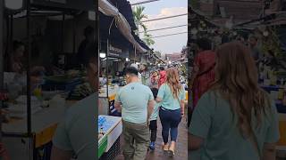 Irvine &amp; Ivern #sightseeing #LuangPrabang #night #market 🛍🇱🇦 #Laos 😁