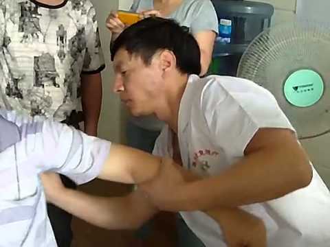 Chinese Chiropractic Adjustment (31) Treatment of Back ...