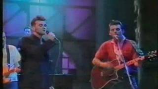 Video thumbnail of "Morrissey-King Leer (Australian Tv)"