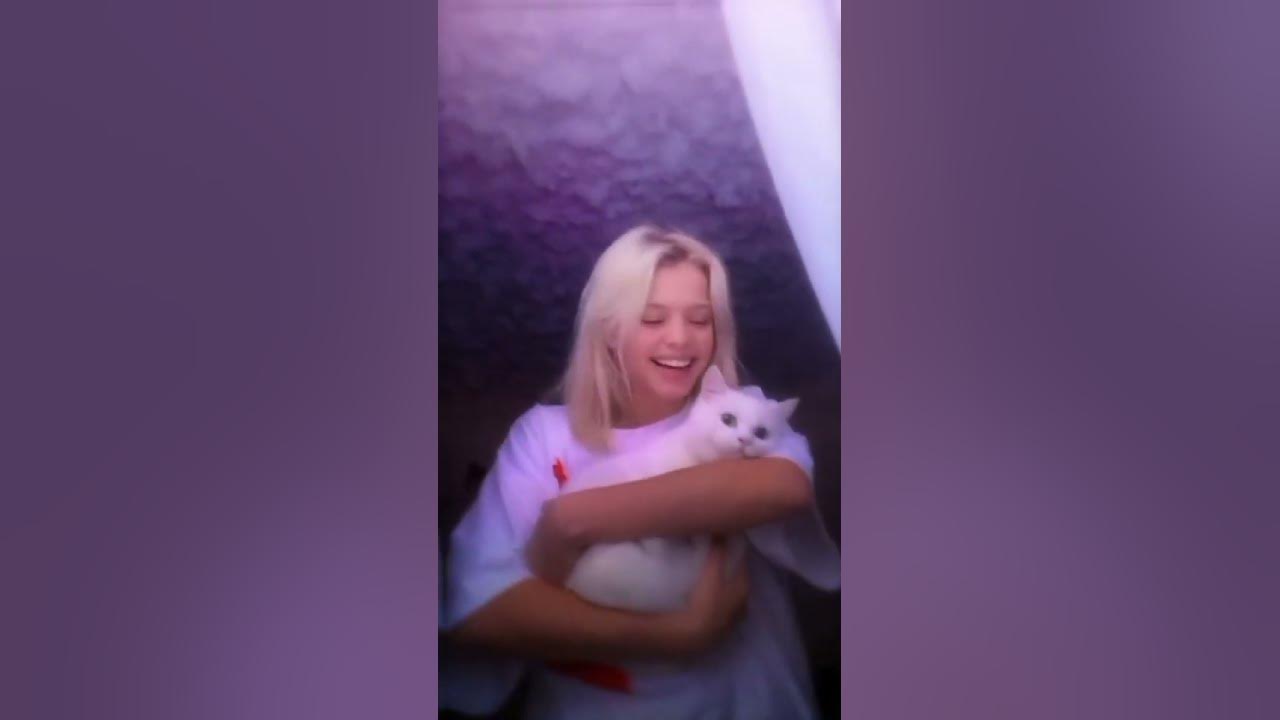глупенькая девочка🌟 - YouTube