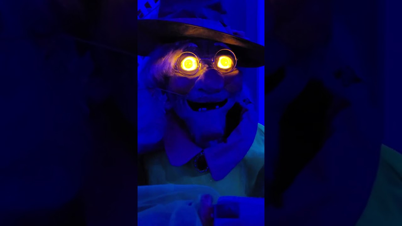 Halloween 🎃 award. Niagara Falls Ontario