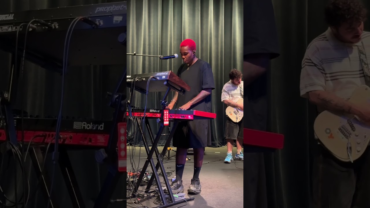getting raw with Black dog - on the sustain pedal w the balenciagas…let’s do this 🩷🩷