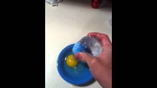 Seperating eggs like a boss