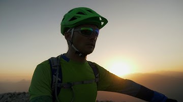 Mountain Bike Moments of Freedom With Simon Masi