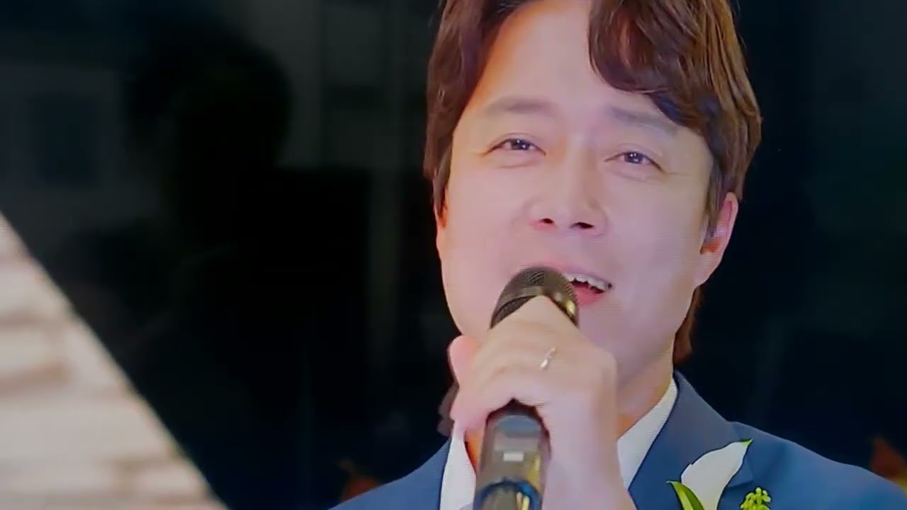  👍🎈봐도 봐도 또 보고싶은 독수리 오형제를 부탁해    형수님 결혼 축가 시동생들   흐믓하네요🍹✨️🧉✨️💕💞