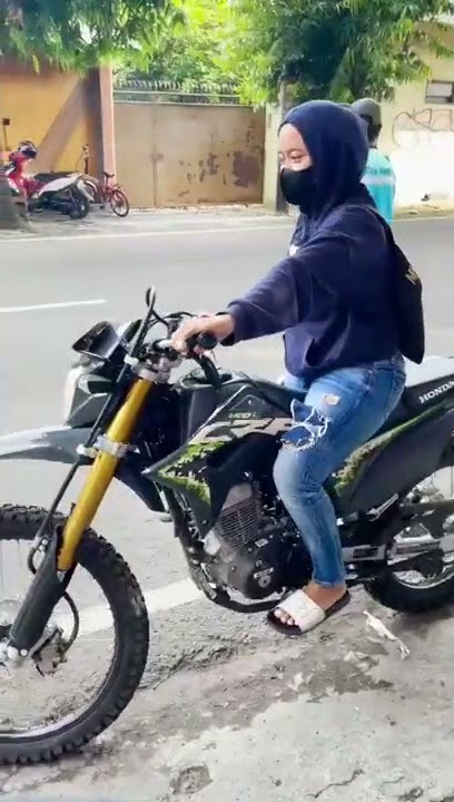 CEWEK PENDEK NAIK HONDA CRF ( CRF 150 CC ) || CRF GRAY