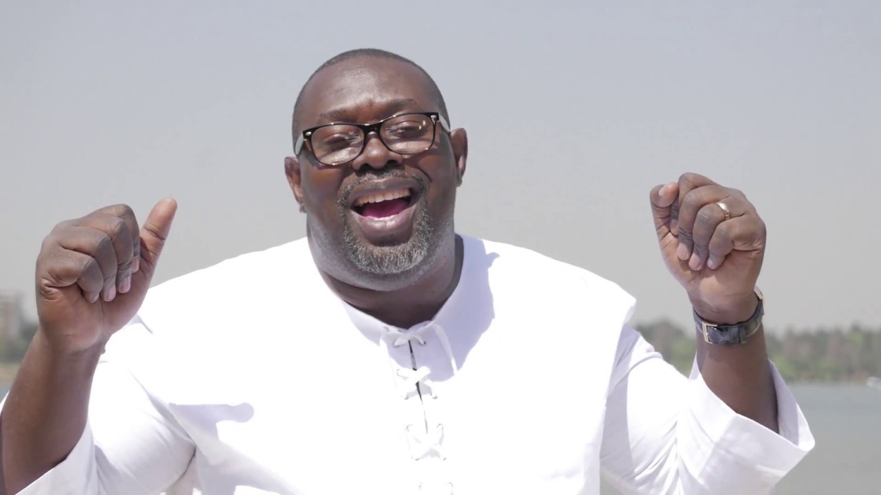 Thomas Lokofe Ft  Francoise Ngwezi dans GENESE