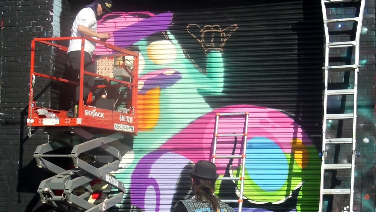Live painting at the Bushwick Collective