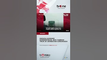 Bus Tabrak Truk, Satu Orang Tewas Tergencet #shorts #tvone #news