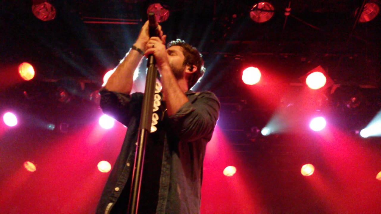 Thomas Rhett The Day You Stop Looking Back Thomas Rhett - The Day You Stop Looking Back @Melkweg, Amsterdam NL
