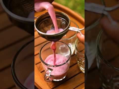 Ever tried PINK chai tea?? 😮😯 | Traditional Me