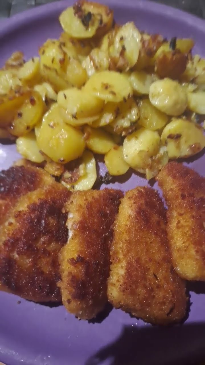 Minischnitzel mit Bratkartoffeln - YouTube