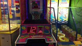 Mini Dunxx and Ice Ball (Skee Ball) Fun 02-20-2016 screenshot 5