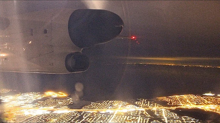 WestJet Encore Bombardier Q400 Night Landing at Toronto Pearson | YUL-YYZ