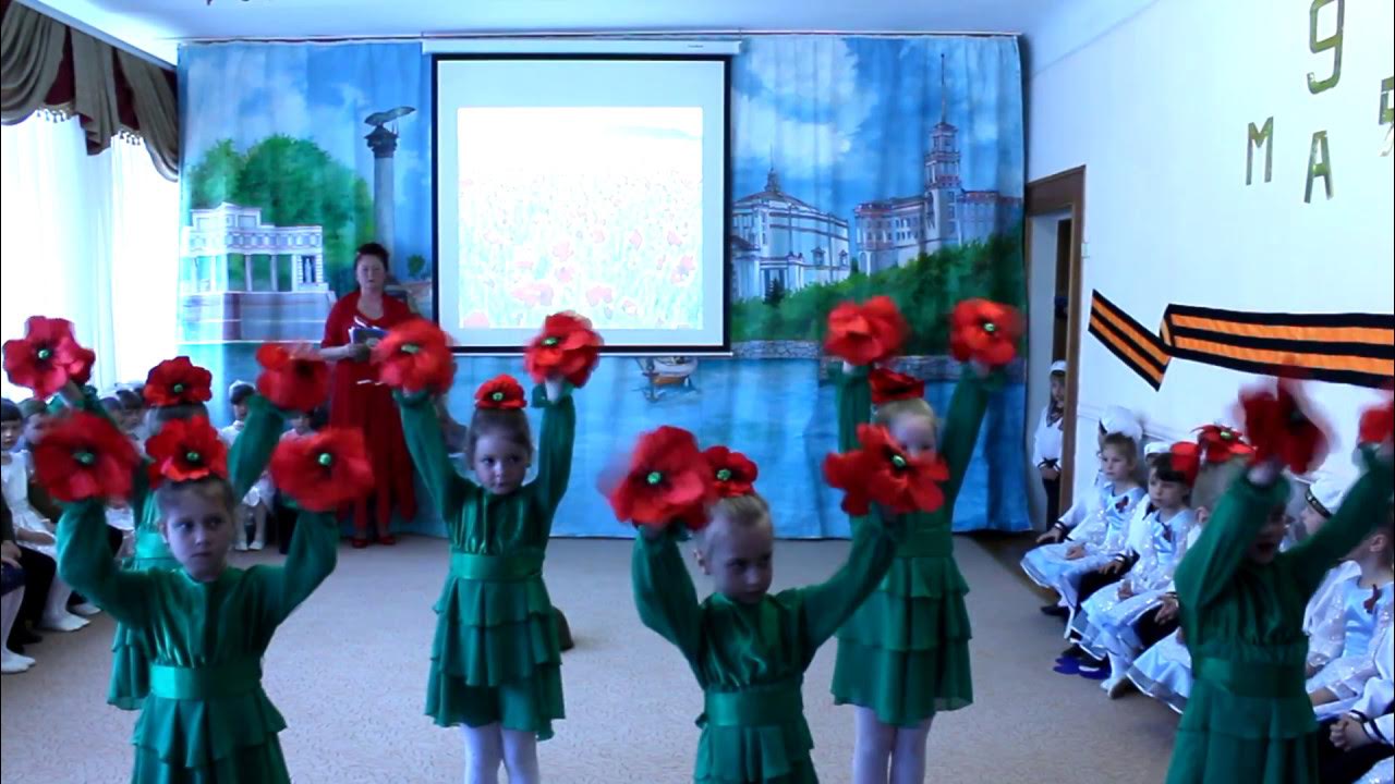 костюмы на 9 мая для детей. танцы для детсада к 9мая. детское платье на день победы. военный с ребенком. танец на 9 мая для детей.