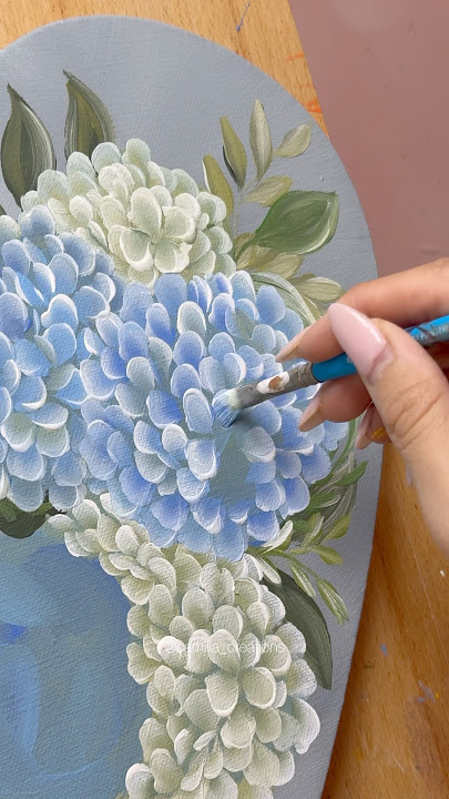Painting Hydrangeas | CAMILLA CREATIONS #camillacreations #flowerart #paintingflowers #acrylic #art