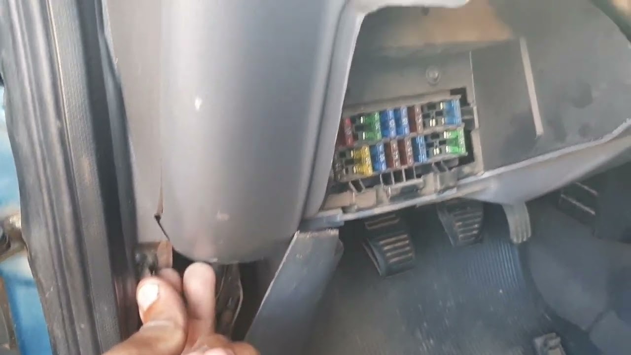 lâmpada do teto não acende ao abrir a porta, resolve  facil assista até ao final