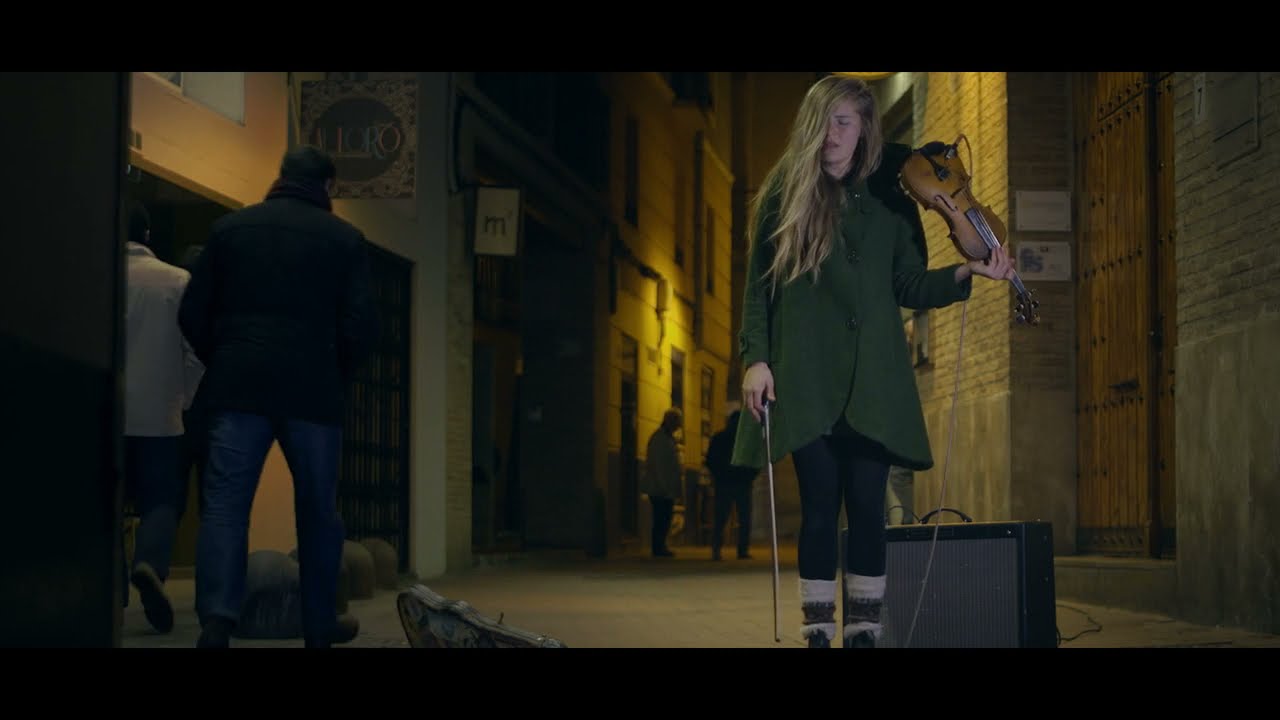 YouTube에서 Hannah Epperson - Circles (Iris) 보기 YouTube에서 Hannah Epperson - Circles (Iris) 보기