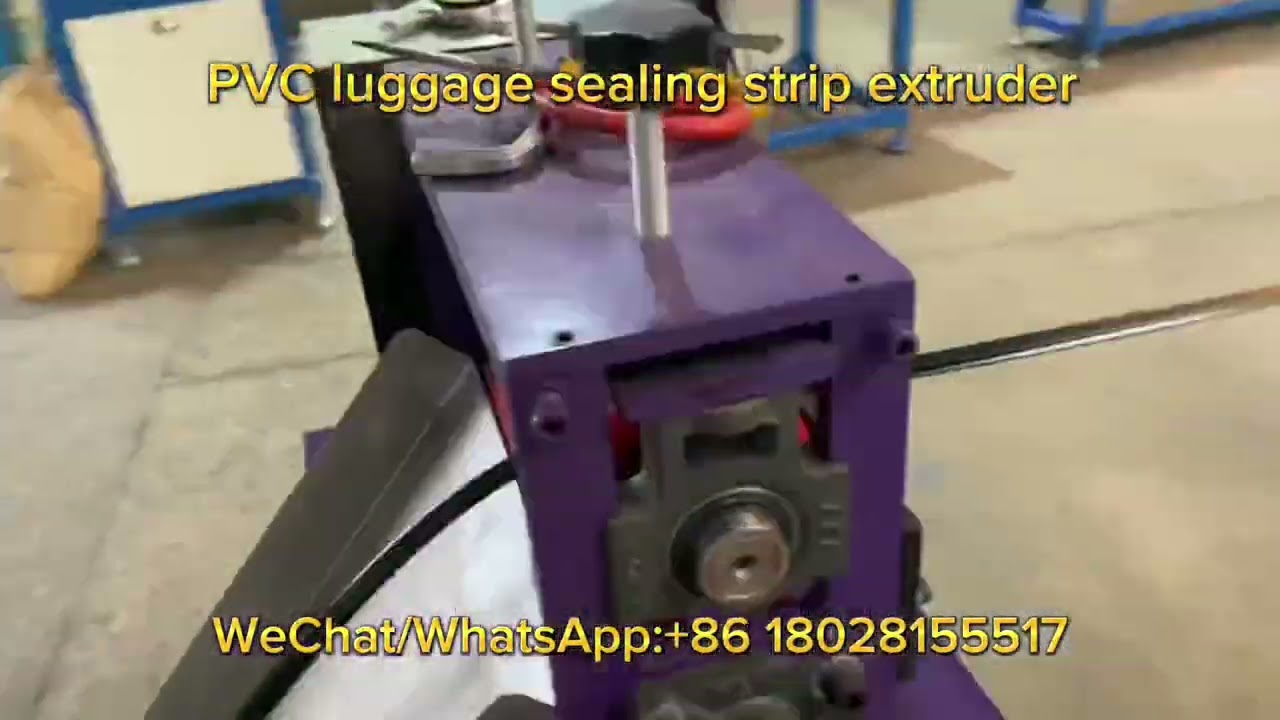 PVC luggage sealing strip extruder