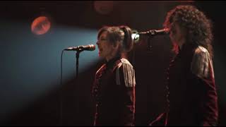 Download Lagu When one door opens live at the ryman auditorium 2020 MP3