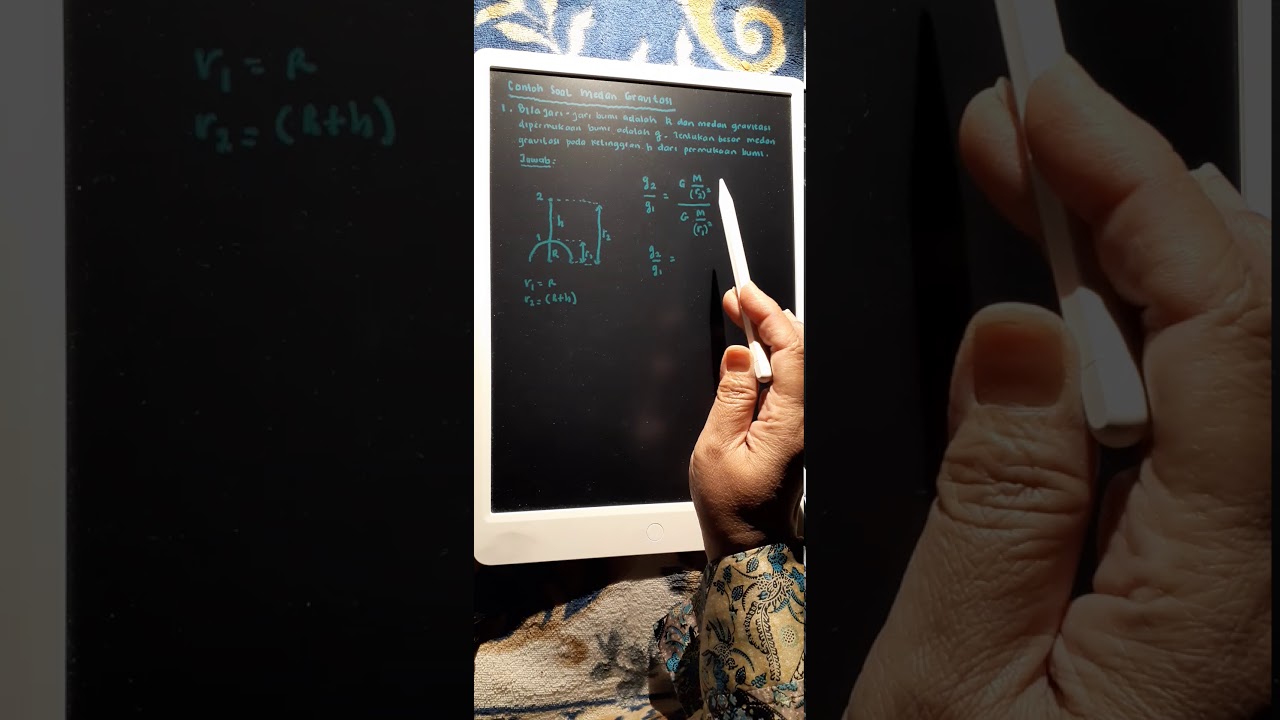 Contoh soal medan gravitasi