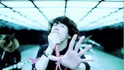 ONE OK ROCK - Clock Strikes [Official Music Video]  - Durasi: 3:59. 