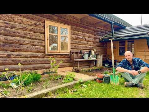 Spring work in the garden at the 100-year-old wooden cottage!
