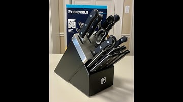Henckles 16-piece knife set in self-sharpening block.  #henckles #knives #kitchentools #knifeset