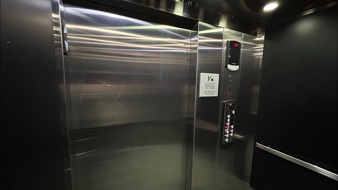 Schindler HT 330A Hydraulic Elevators at Hampton Inn & Suites - Elyria, OH