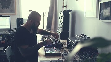 Un Piccolo Momento // A Minimal Modular Performance with Deluge, Rings, Odessa and Space Echo