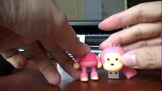 Pinky Creative flash drive/thumb drive