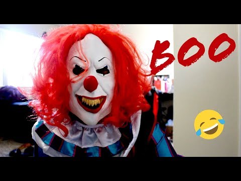 scary-clown-prank-on-girlfriend-*happy-halloween*