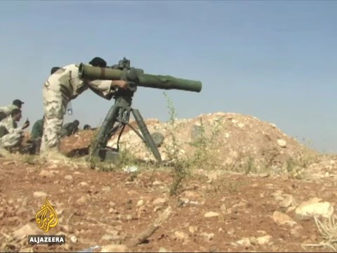 რუსული ავიაციის შეტევის შემდეგ, ალეპოს მოსახლეობა ტოვებს