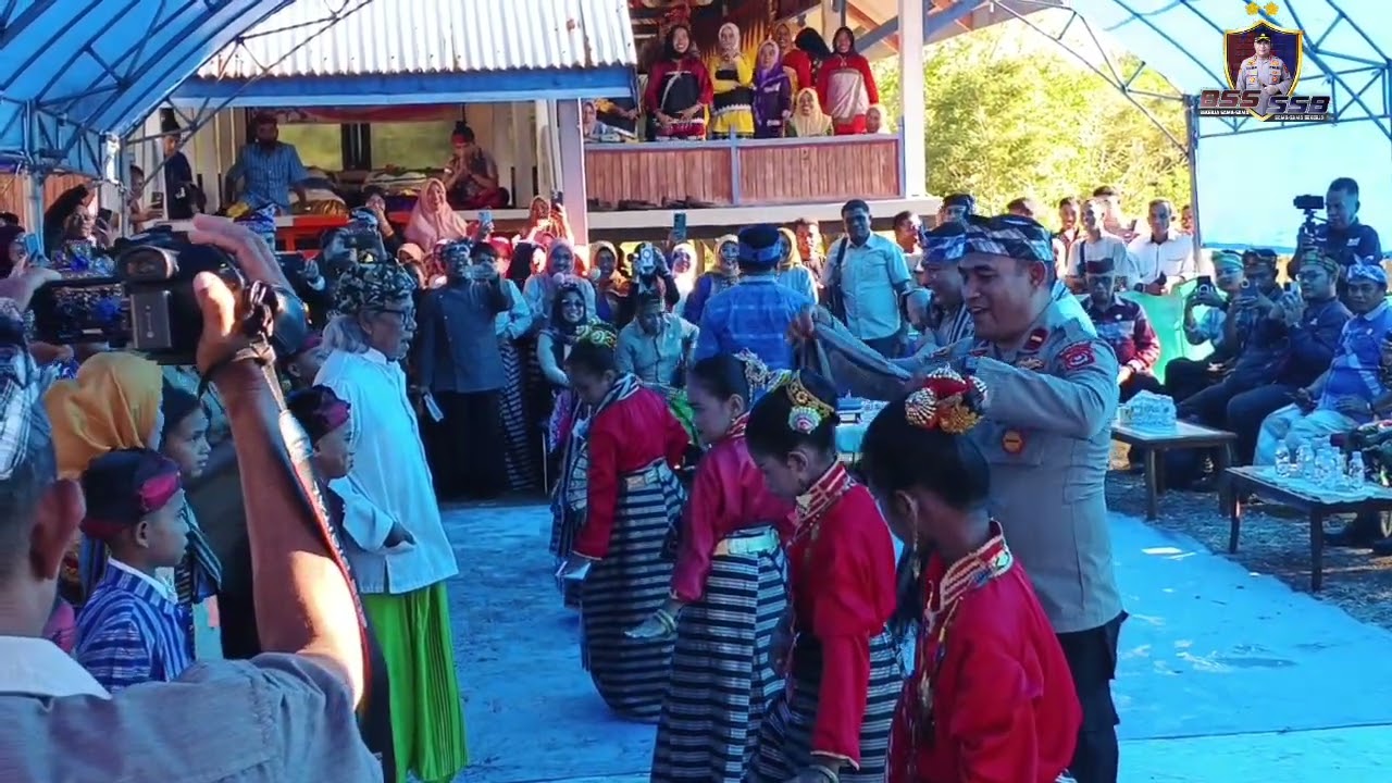 Kapolres Bersama Bupati Buton Hadiri Pesta Adat