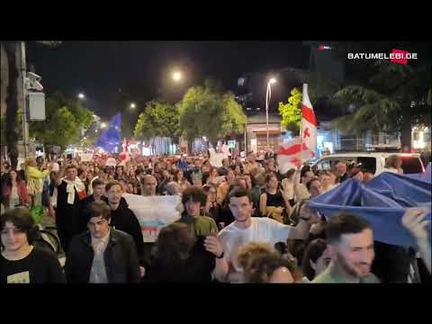 ახალგაზრდების აქცია ბათუმში რუსული კანონის წინააღმდეგ