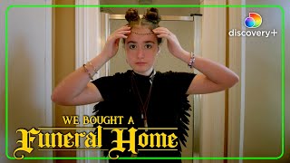 Noa Blumberg: Not Your Average Teenager | We Bought a Funeral Home | discovery+ Profile
