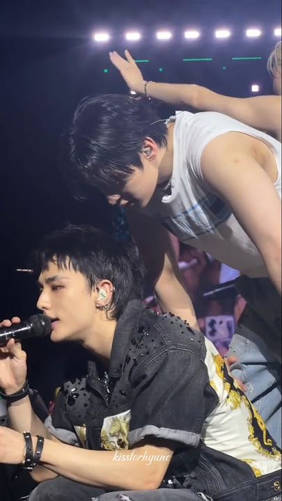 DOUBLE SHOTS, and now I am on the floor 😭 #skz #hyunjin #leeknow #stayweek #stay #fyp #legit #kpop