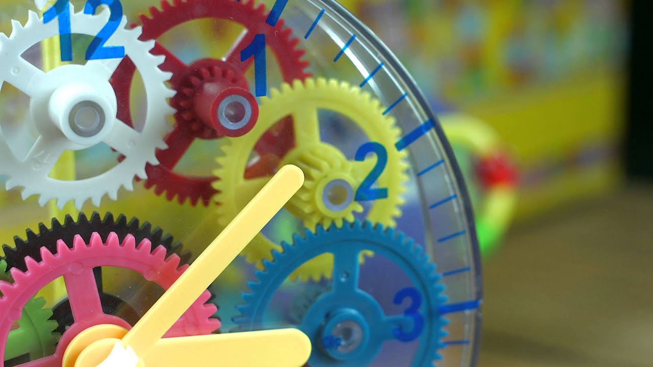 Deko Kinderzimmer PEARL Uhrenbausatz: Eine Erste Uhr: Pendeluhr