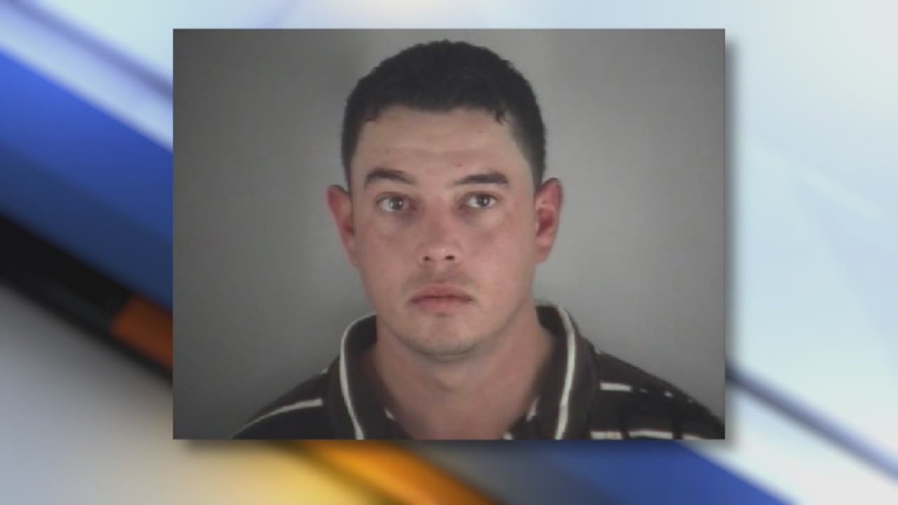 Man arrested in flashing incidents - YouTube