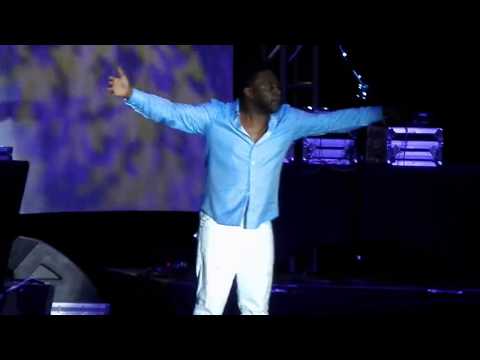 'The Boss' Big Daddy Kane - "Ain't No Half Steppin' " (LIVE)