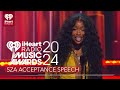 Capture de la vidéo Sza Accepts The Song Of The Year Award At The 2024 Iheartradio Music Awards