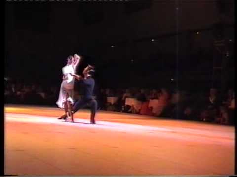 Rumba Nathalie Delcroix (FR) et Ariel Rad (USA) - YouTube