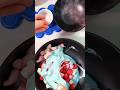 An immersive process of making "strawberry-only snowflake crisps" using sugar-free marshmallows