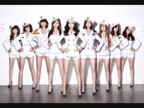 Girls Generation (소녀시대) (+) Girlfriend (여자친구)