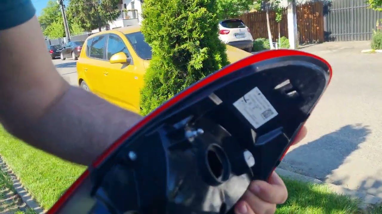 schimbare becuri spate la dacia spring