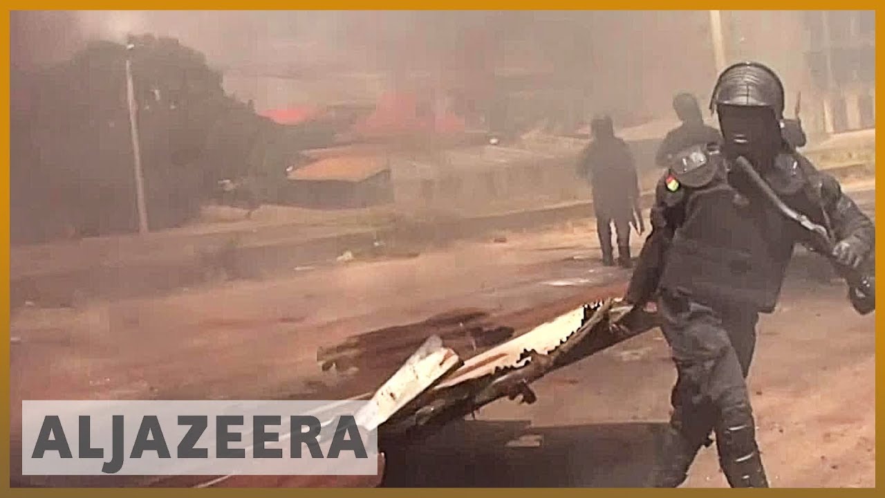 احتجاجات في غينيا ضد ترشح الرئيس المحتمل لولاية ثالثة