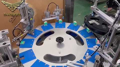 A New Bottle Feeding Mechanism For Vertical Type Automatic Folding Carton Boxing Machine