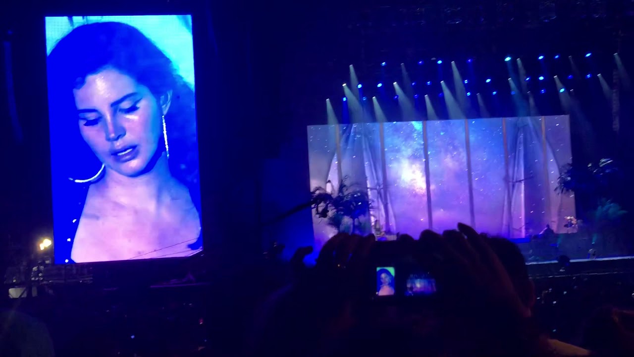 Lana Del Rey - Change / Black Beauty / Young and Beautiful - Lollapalooza Brasil